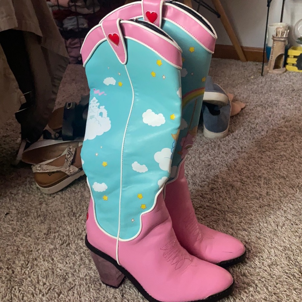 Dollskill boots